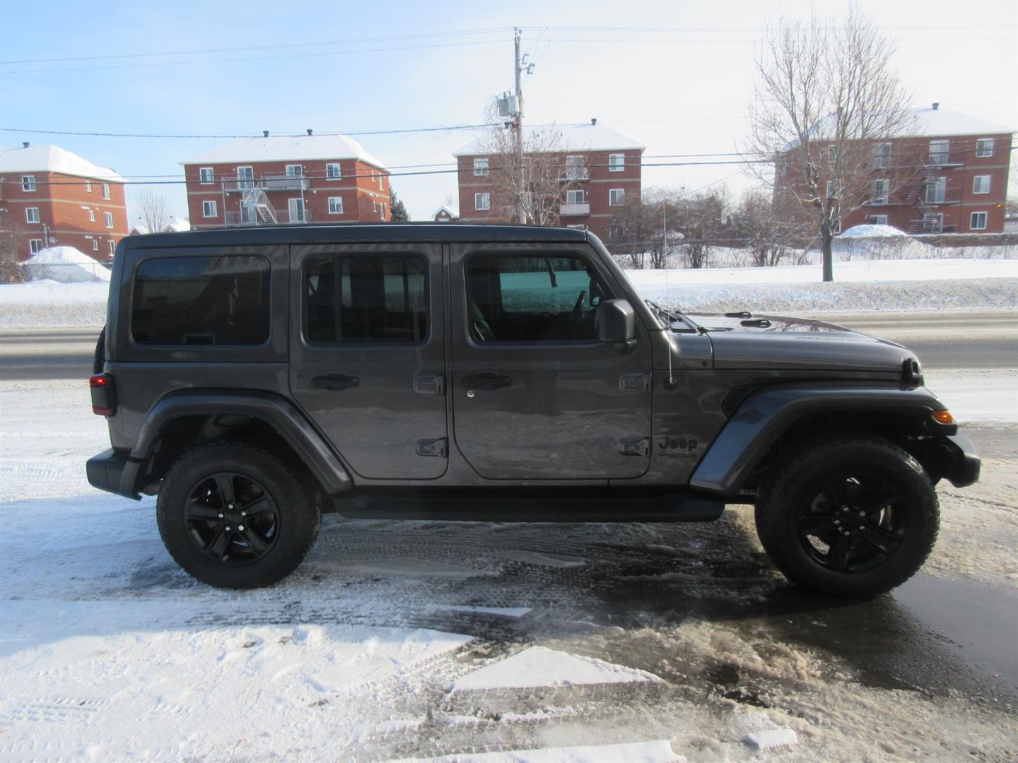 jeep Wrangler 2022 - 13