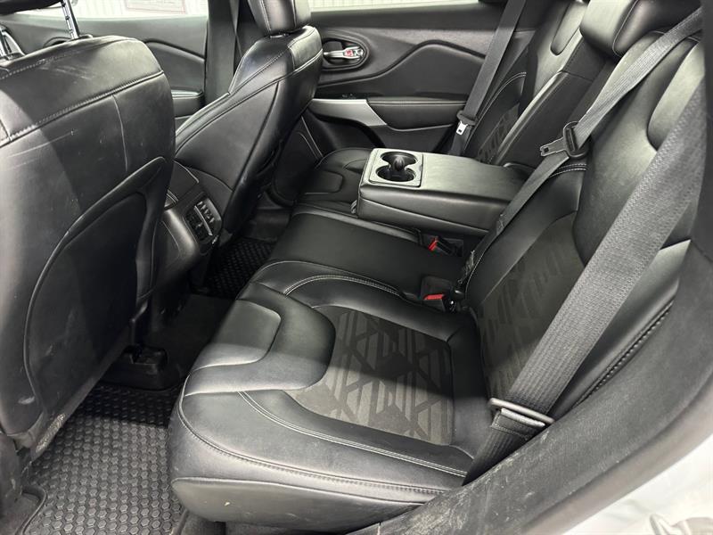 jeep Cherokee 2022 - 25