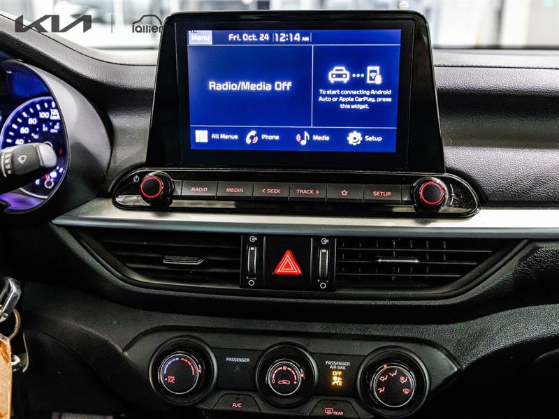 2022 Kia Forte - Image 15