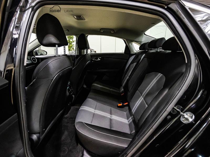 2022 Kia Forte - Image 16