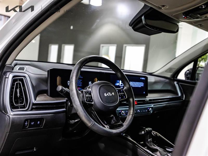 2024 Kia Sorento - Image 12