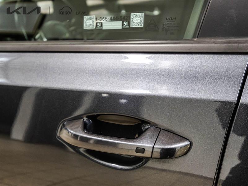 2024 Kia Forte - Image 18