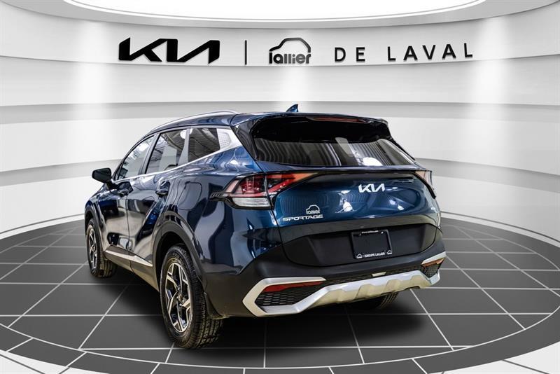 2025 Kia Sportage - Image 8