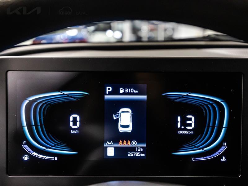 2025 Kia Sportage - Image 17