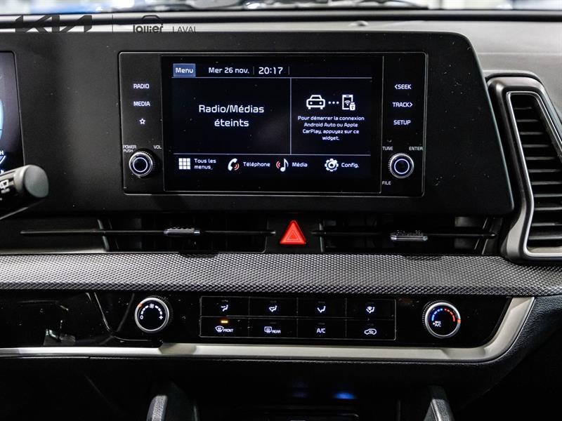 2025 Kia Sportage - Image 18