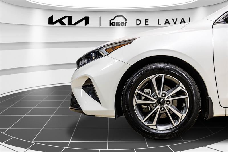 2024 Kia Forte - Image 13