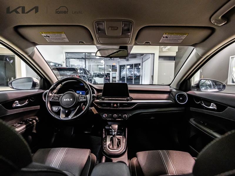 2024 Kia Forte - Image 22