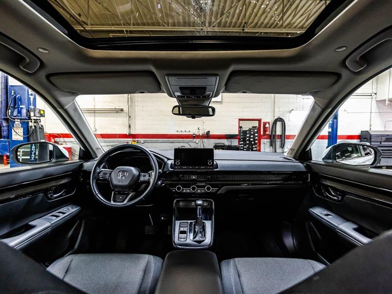 2025 Honda CR-V - Image 14