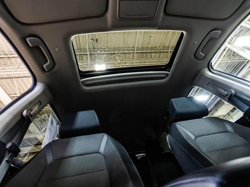 2025 Honda CR-V - Image 19