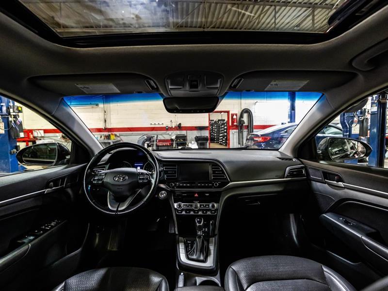 2020 Hyundai Elantra - Image 16