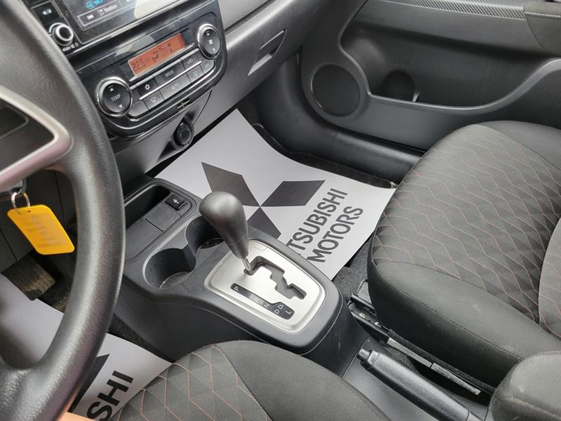 mitsubishi Mirage 2022 - 26