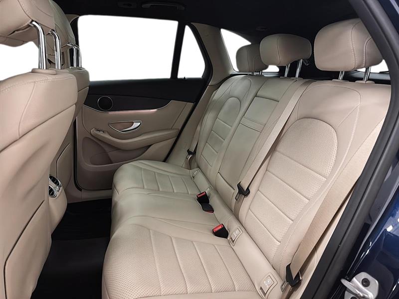 mercedes-benz GLC 2022 - 7