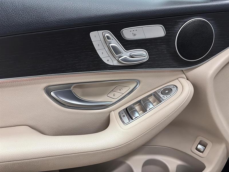 mercedes-benz GLC 2022 - 8