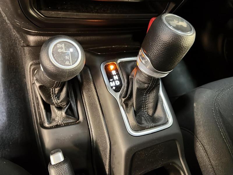 jeep Wrangler 2022 - 13
