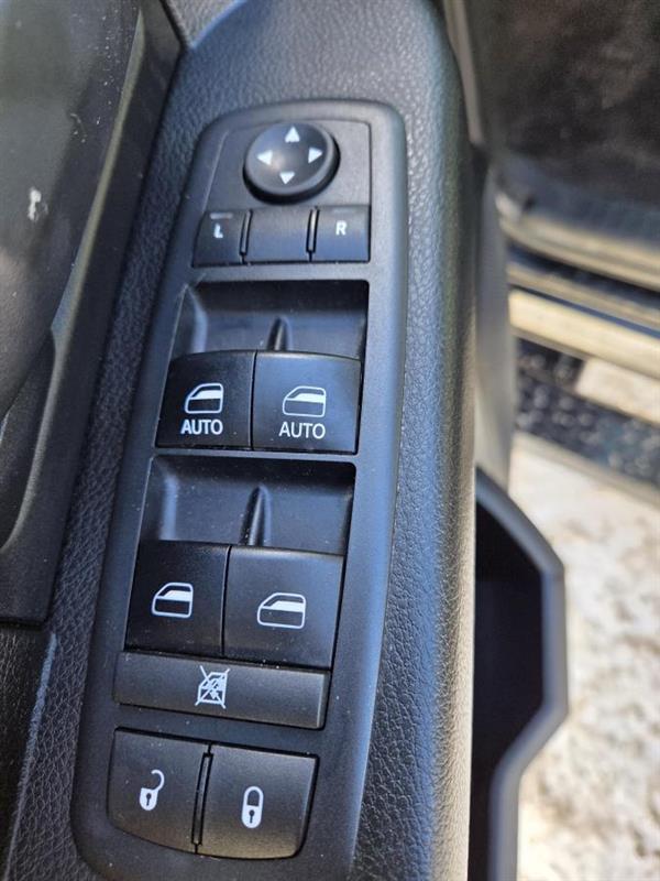 2018 Ram 1500 - Image 18