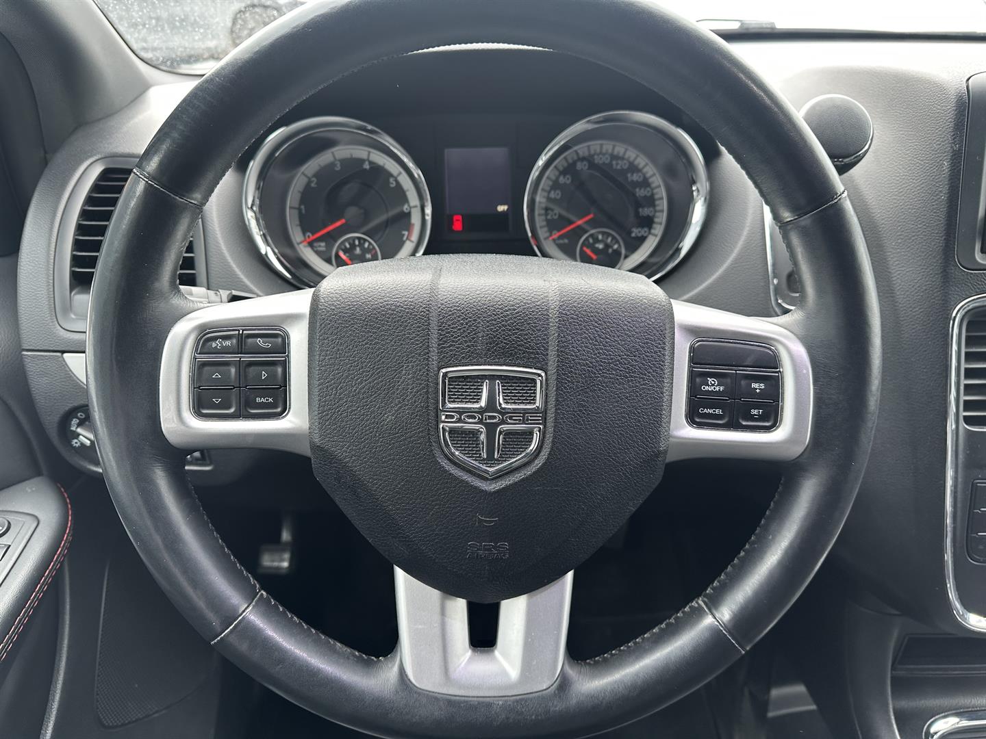 dodge Grand Caravan 2015 - 19