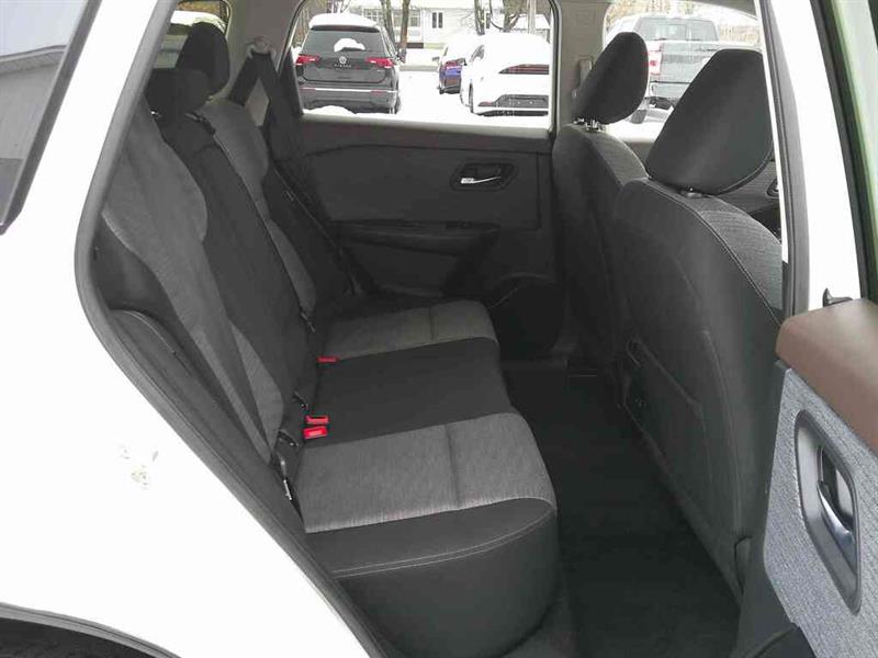 nissan Rogue 2023 - 27