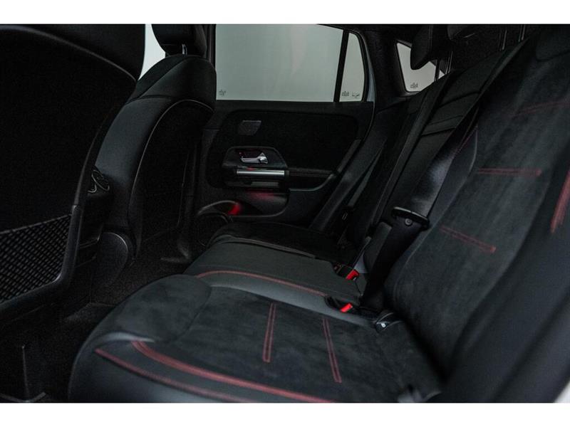 mercedes-benz GLA250 2025 - 26