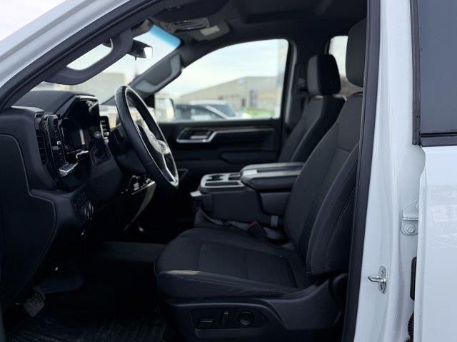 chevrolet Silverado 1500 2025 - 9