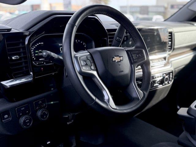 chevrolet Silverado 1500 2025 - 10