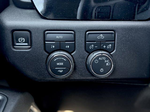 chevrolet Silverado 1500 2025 - 15