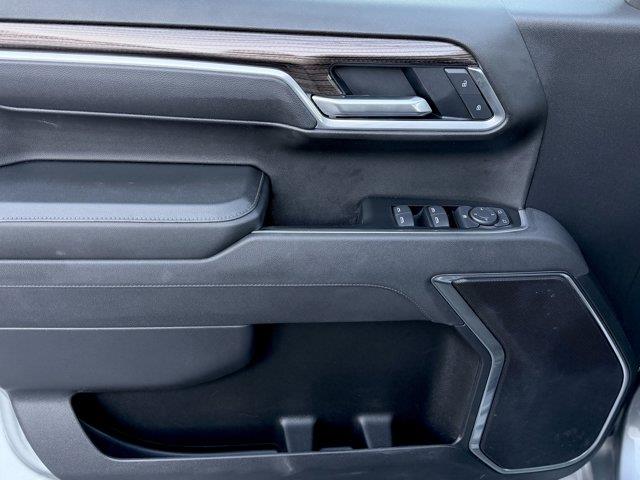 chevrolet Silverado 1500 2025 - 12