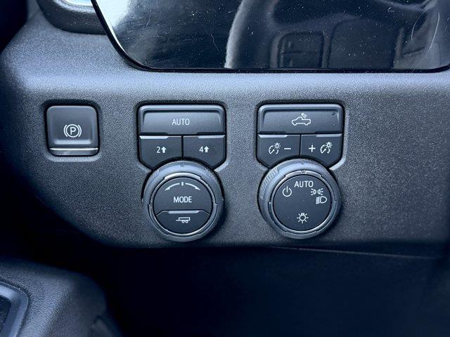 chevrolet Silverado 1500 2025 - 16