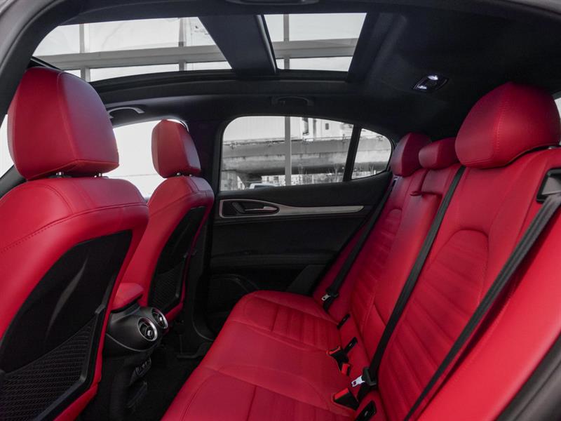 alfa romeo Stelvio 2025 - 22