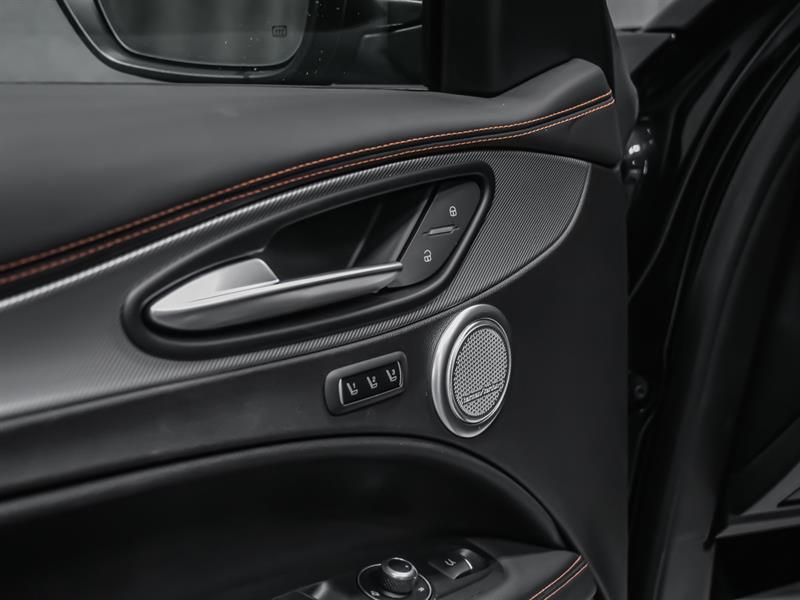 alfa romeo Stelvio 2025 - 24