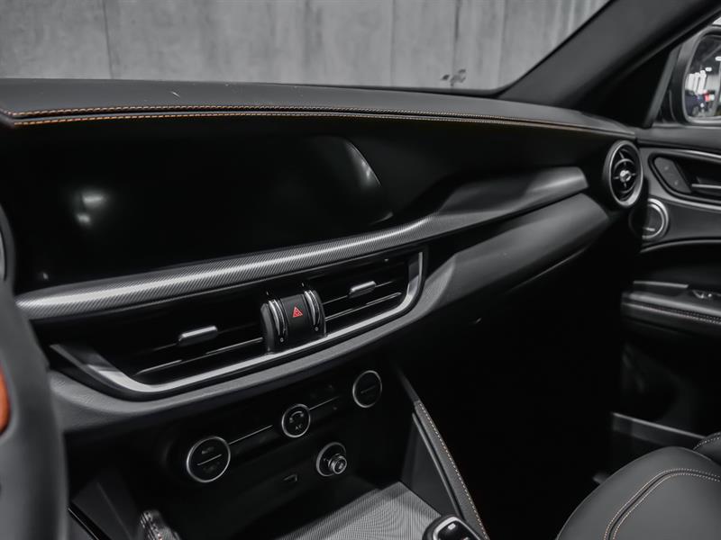 alfa romeo Stelvio 2025 - 27