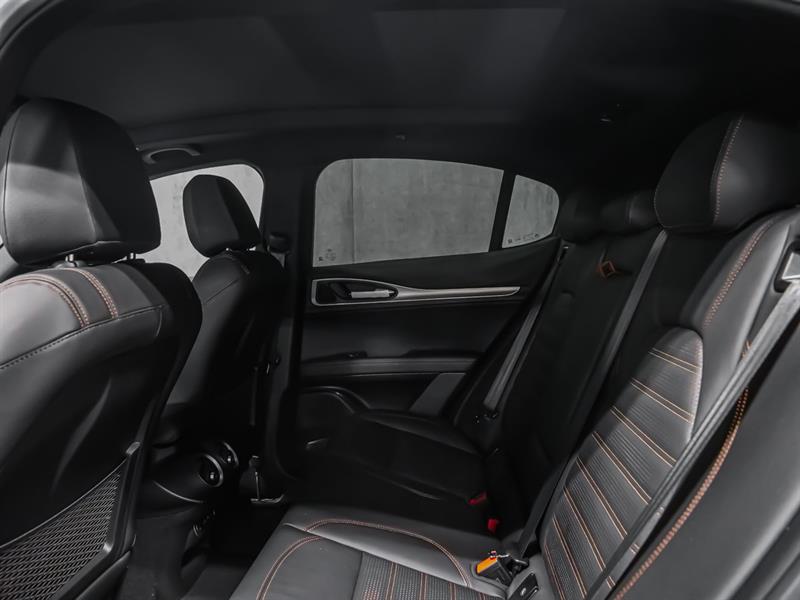 alfa romeo Stelvio 2025 - 38