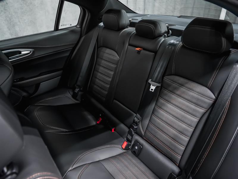 alfa romeo Giulia 2025 - 16
