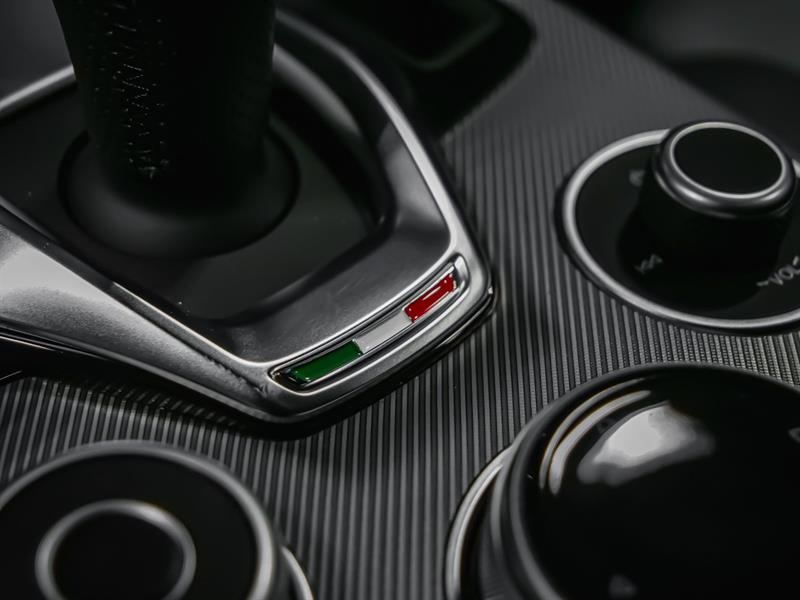 alfa romeo Stelvio 2025 - 29