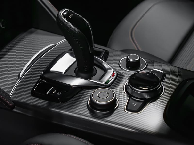 alfa romeo Stelvio 2025 - 19