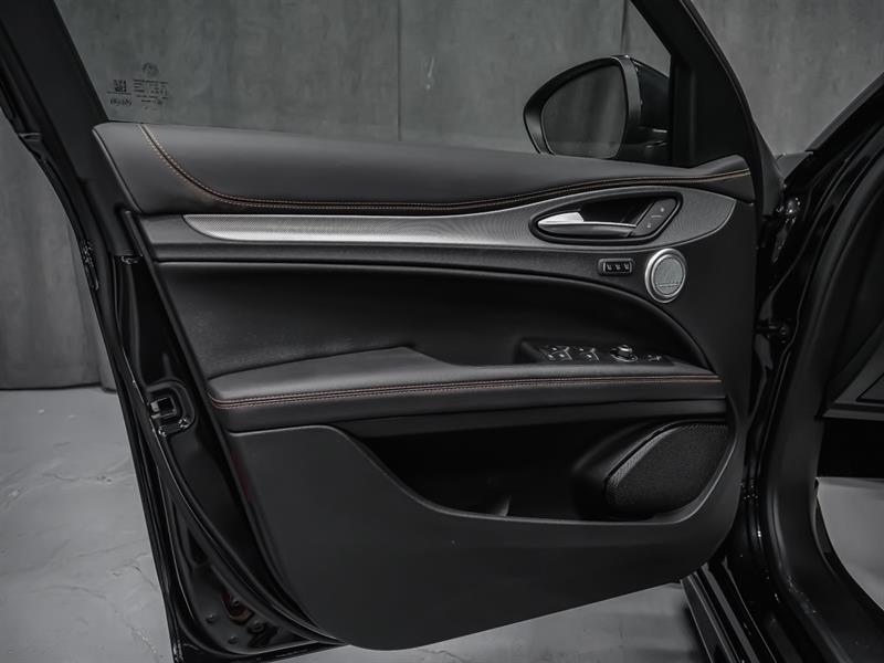alfa romeo Stelvio 2025 - 23