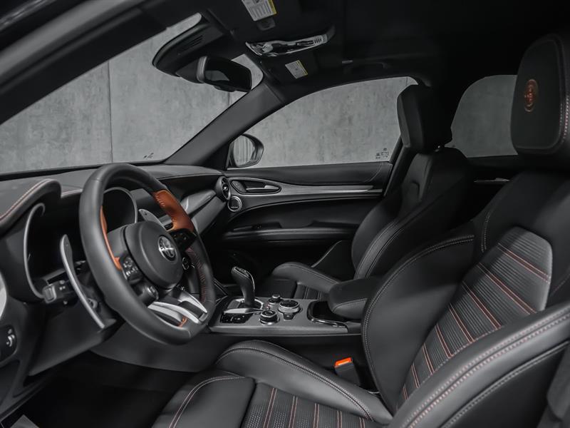 alfa romeo Stelvio 2025 - 32