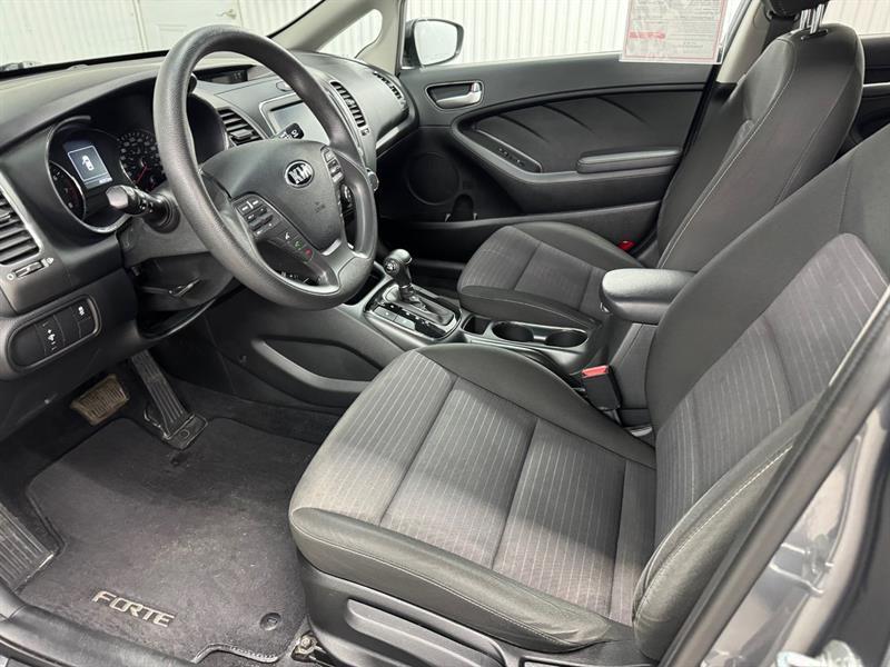 2018 Kia Forte - Image 7