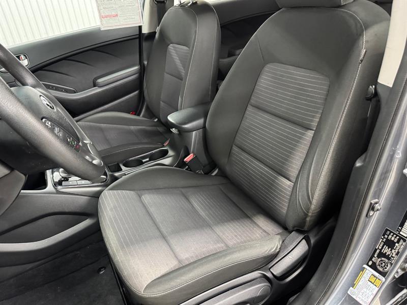 2018 Kia Forte - Image 8