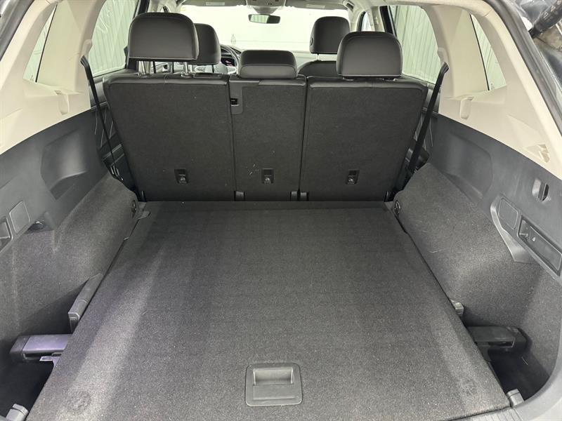 2022 Volkswagen Tiguan - Image 28