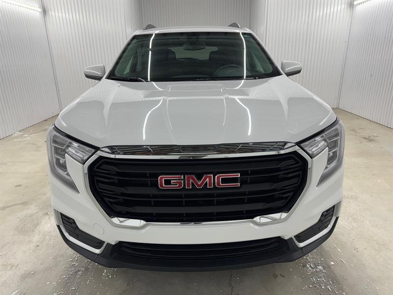 2024 Gmc Terrain - Image 2