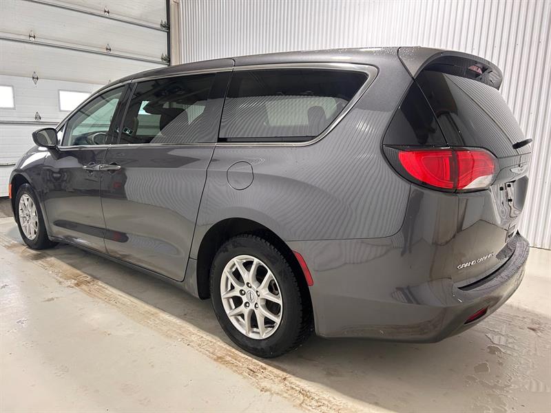 chrysler Grand Caravan 2023 - 8