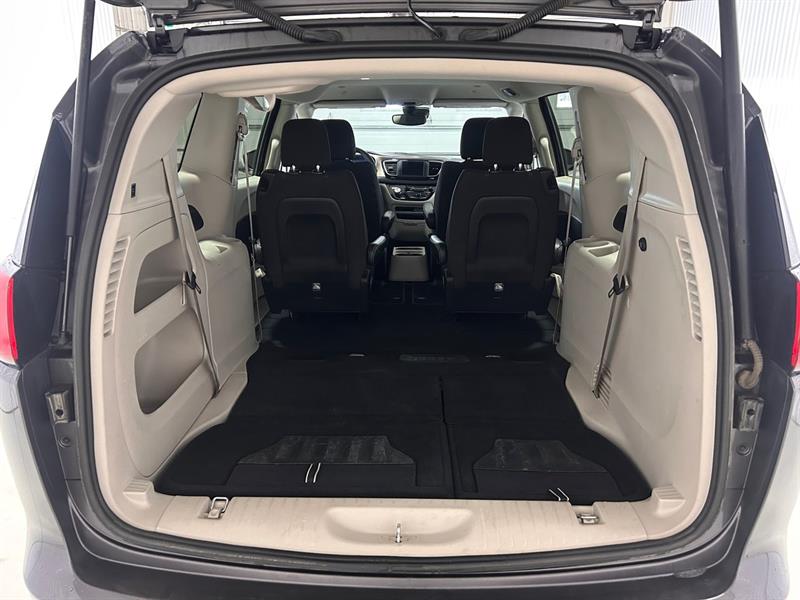 chrysler Grand Caravan 2023 - 11