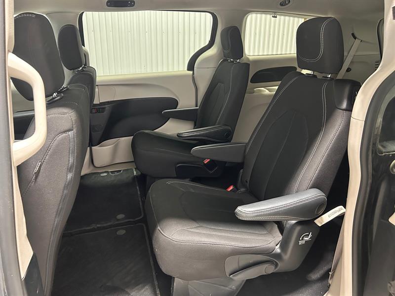 chrysler Grand Caravan 2023 - 17