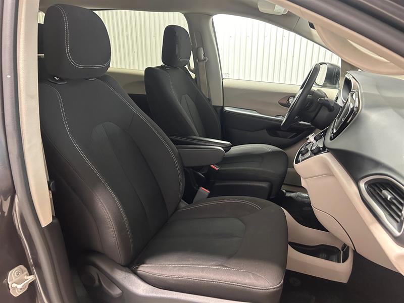chrysler Grand Caravan 2023 - 21