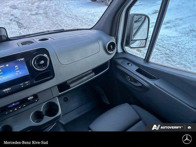mercedes-benz Van 2026 - 11