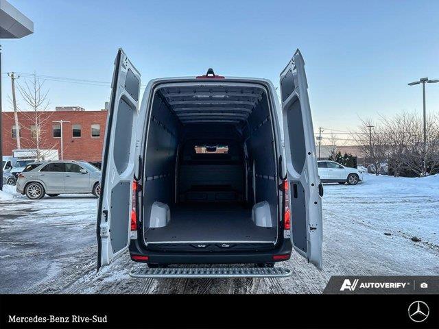 mercedes-benz Van 2026 - 17