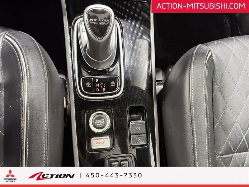 mitsubishi Outlander rechargeable 2020 - 25