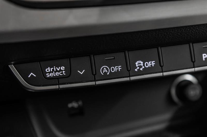 audi A4 Sedan 2023 - 28