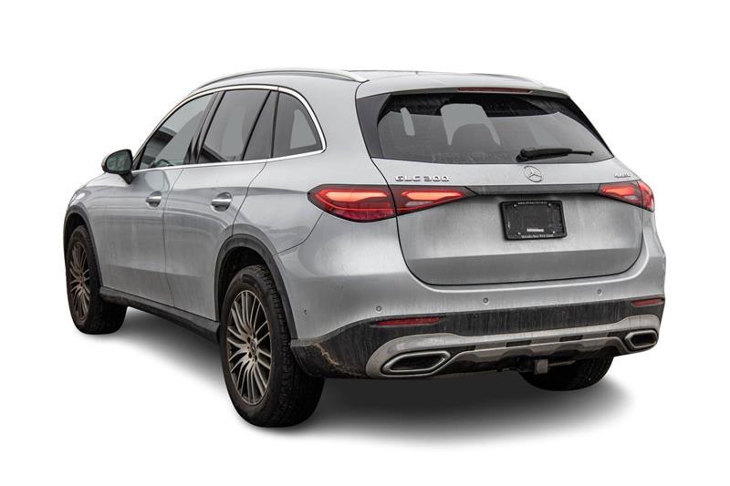 2023 Mercedes-Benz GLC - Image 10