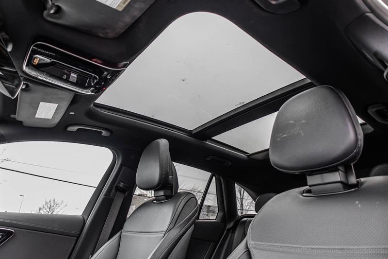 2023 Mercedes-Benz GLC - Image 34